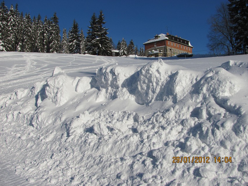 img00025.jpg