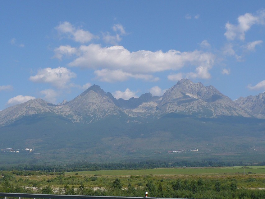 img00004.jpg