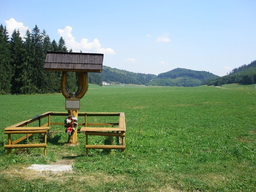img00195.jpg