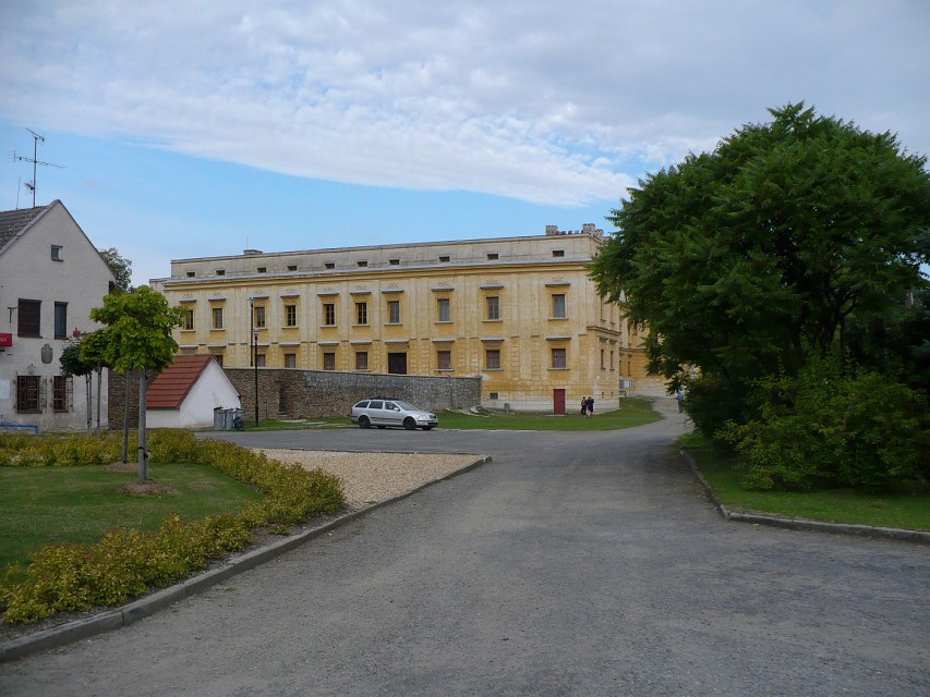 img00084.jpg
