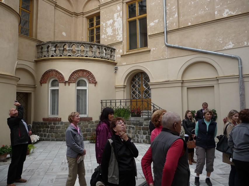 img00020.jpg