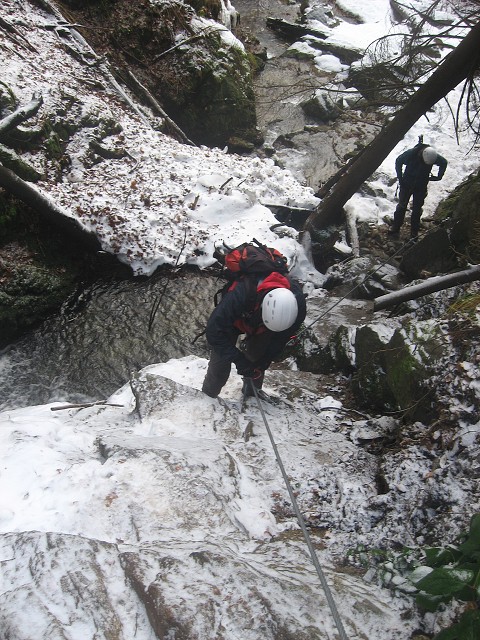 img00004.jpg