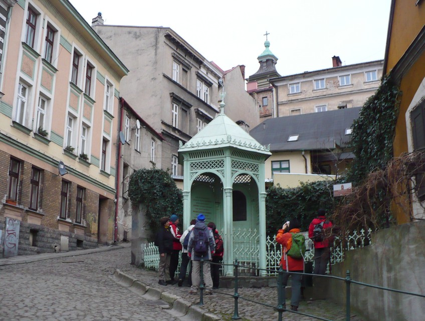 img00003.jpg