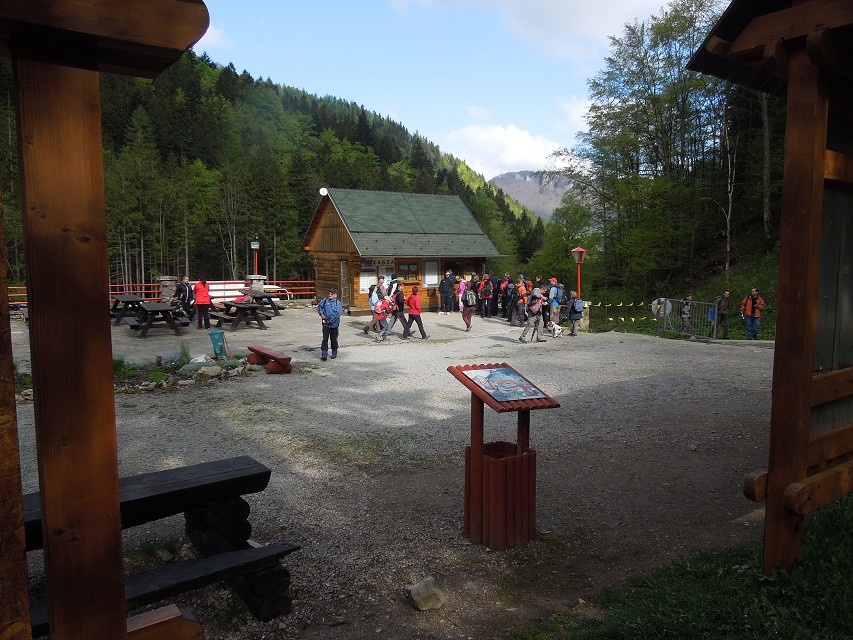 img00002.jpg