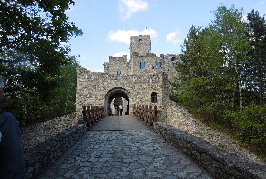 img00070.jpg
