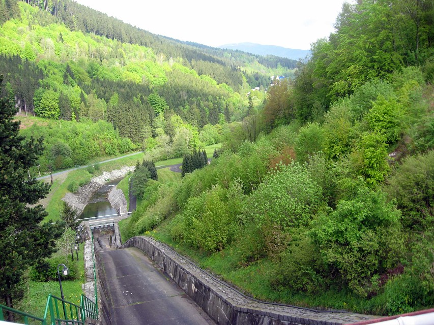 img00003.jpg