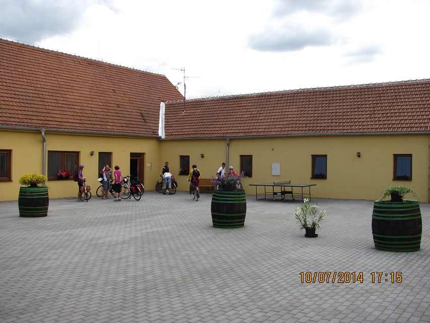 img00027.jpg
