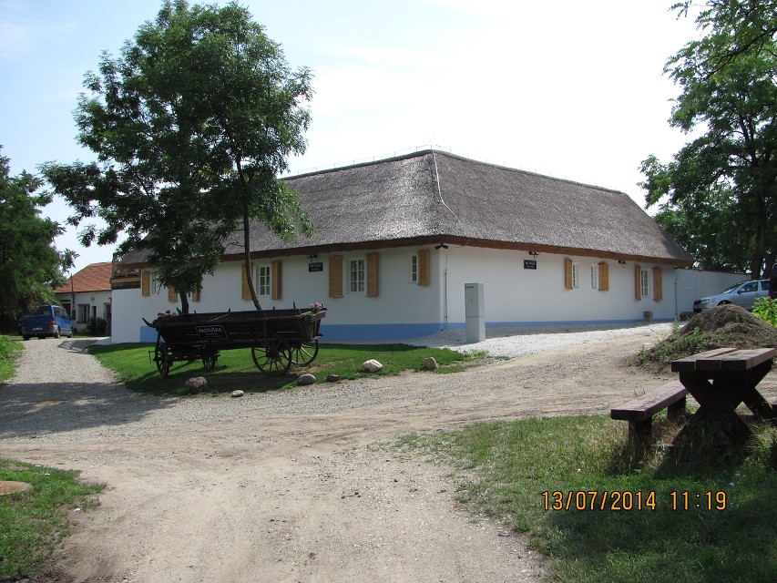 img00132.jpg