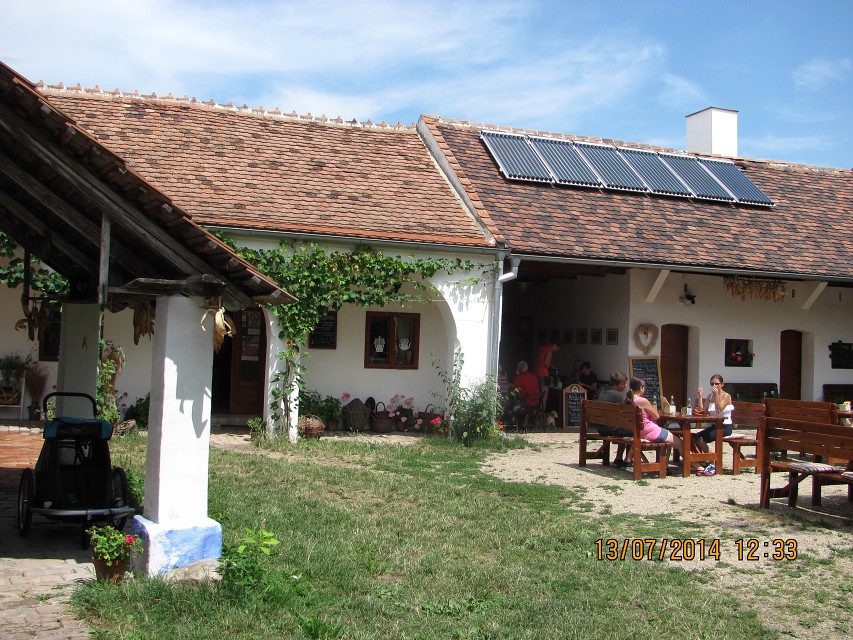 img00136.jpg