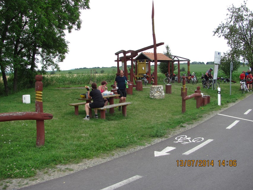 img00147.jpg