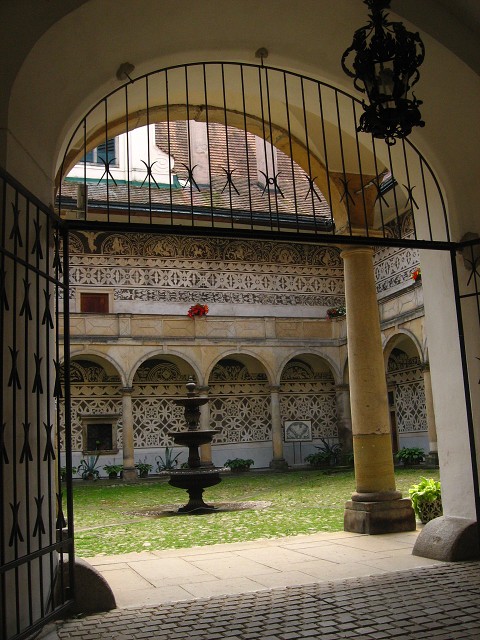 img00009.jpg