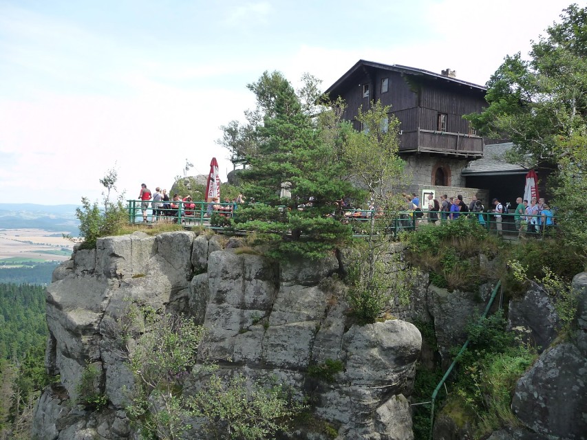 img00143.jpg