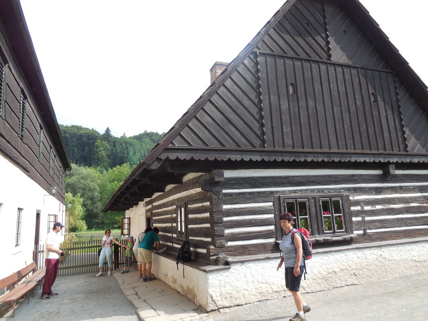 img00230.jpg