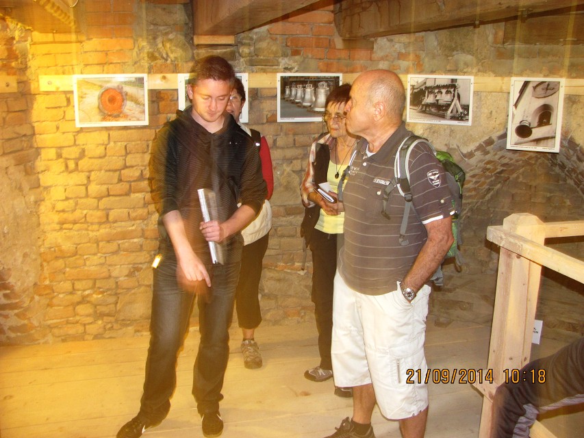 img00014.jpg