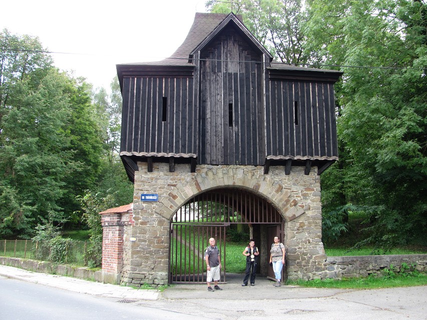 img00027.jpg