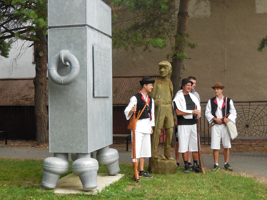 img00008.jpg