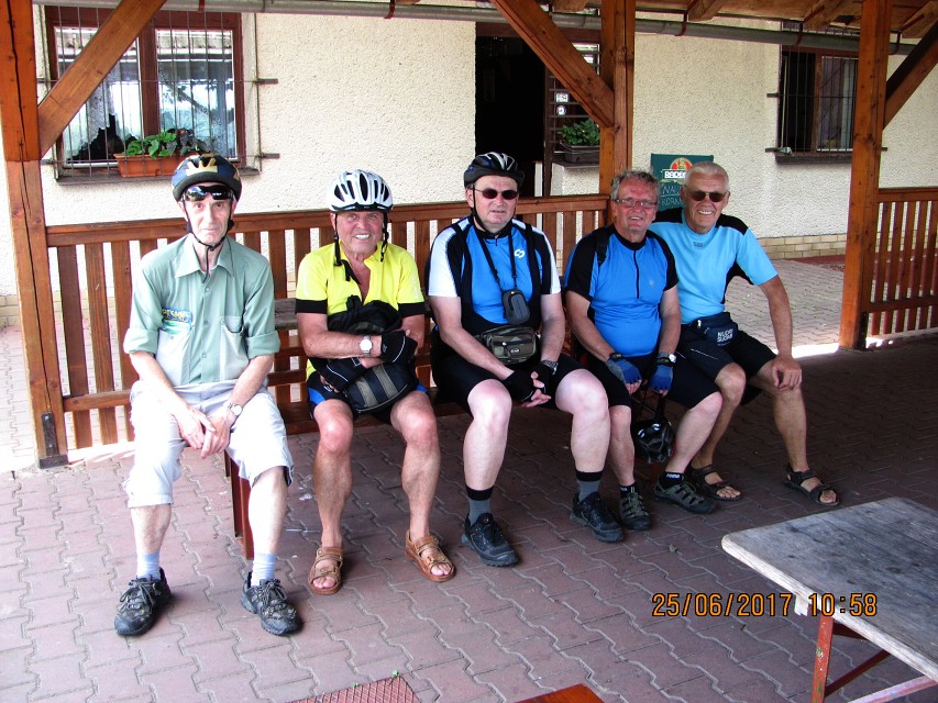 img00004.jpg