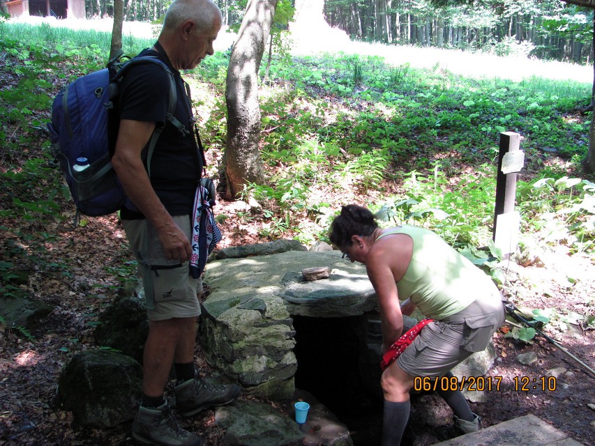 img00077.jpg