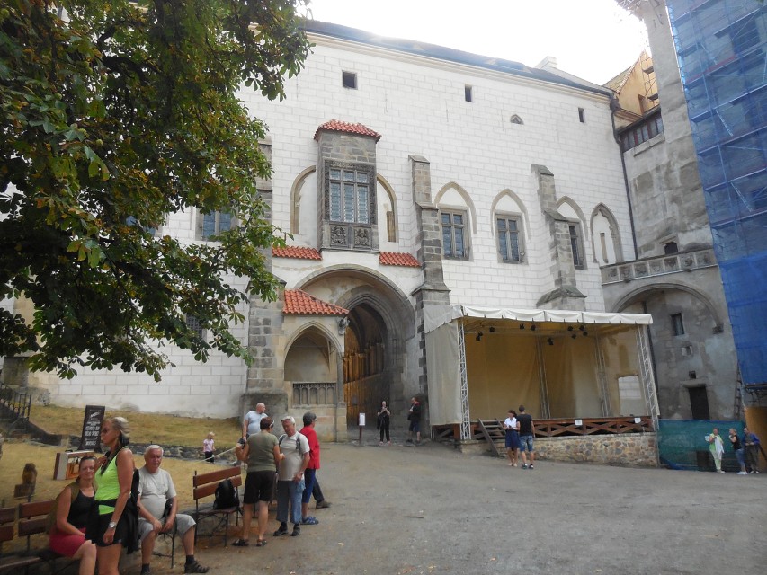 img00020.jpg