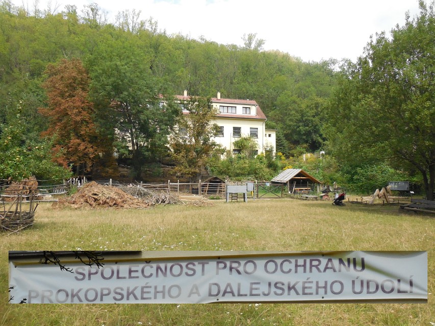 img00200.jpg