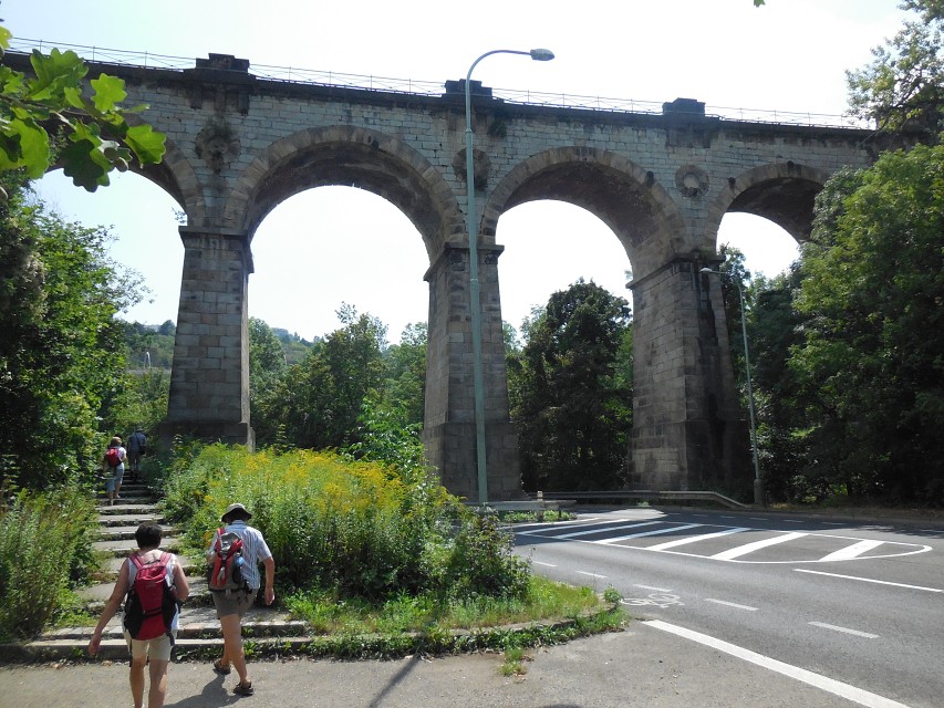 img00207.jpg