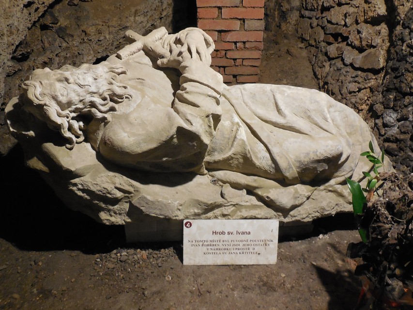 img00245.jpg