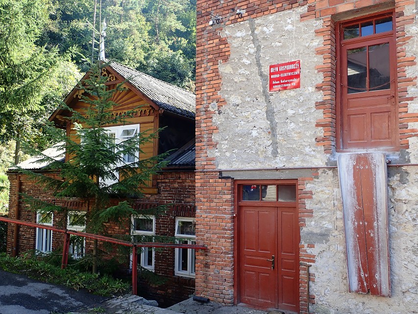 img00028.jpg