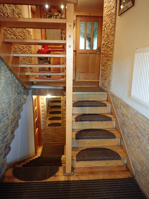 img00143.jpg