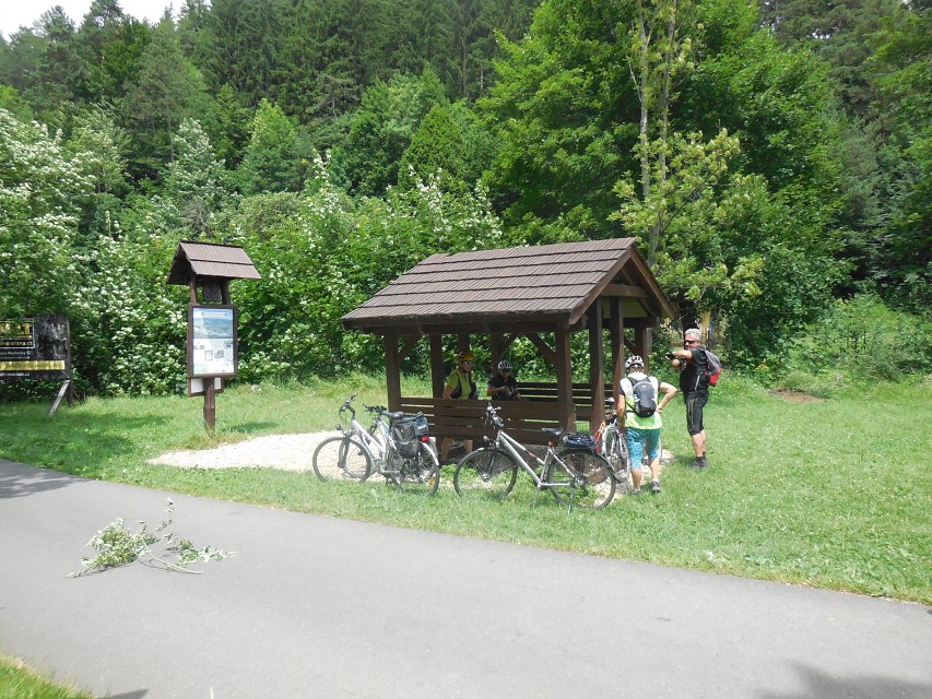 img00021.jpg