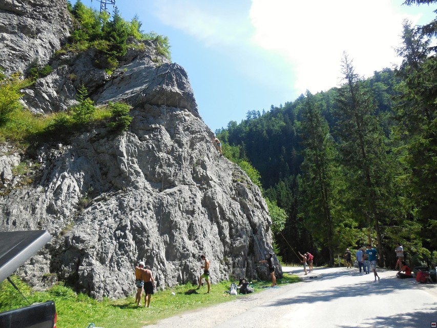 img00127.jpg