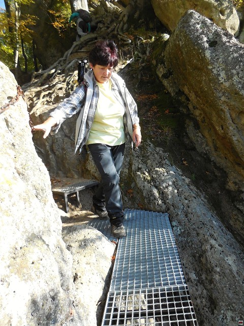 img00020.jpg
