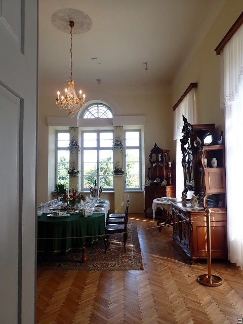 img00044.jpg