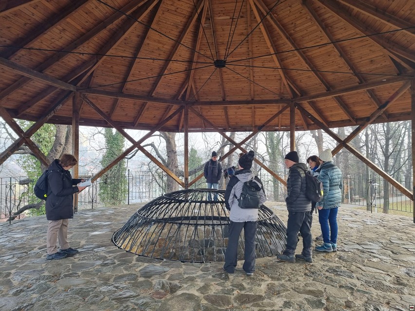 img00009.jpg