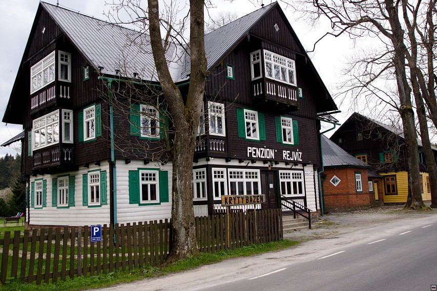 img00002.jpg