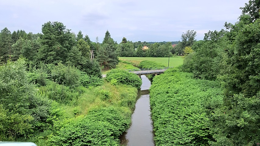 img00004.jpg