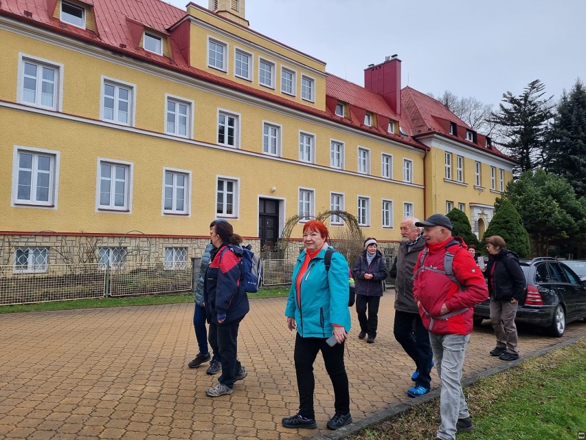 img00004.jpg