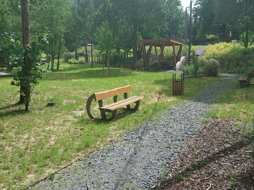 img00027.jpg