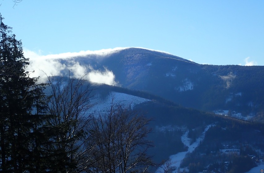 img00004.jpg