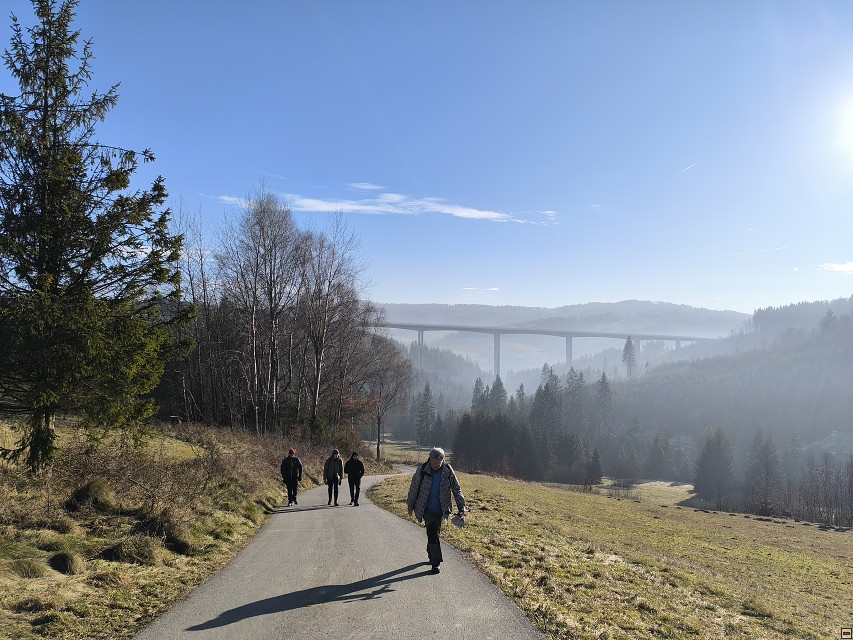 img00025.jpg