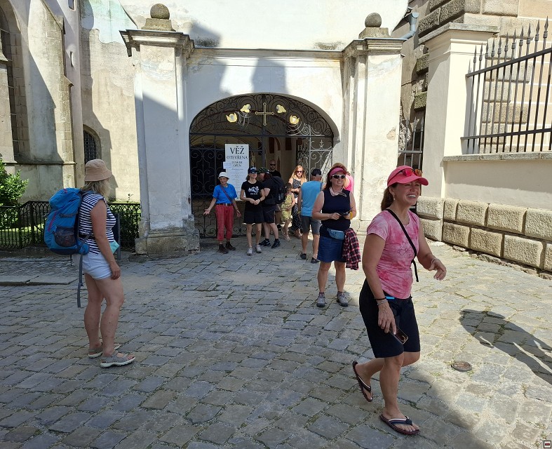 img00003.jpg