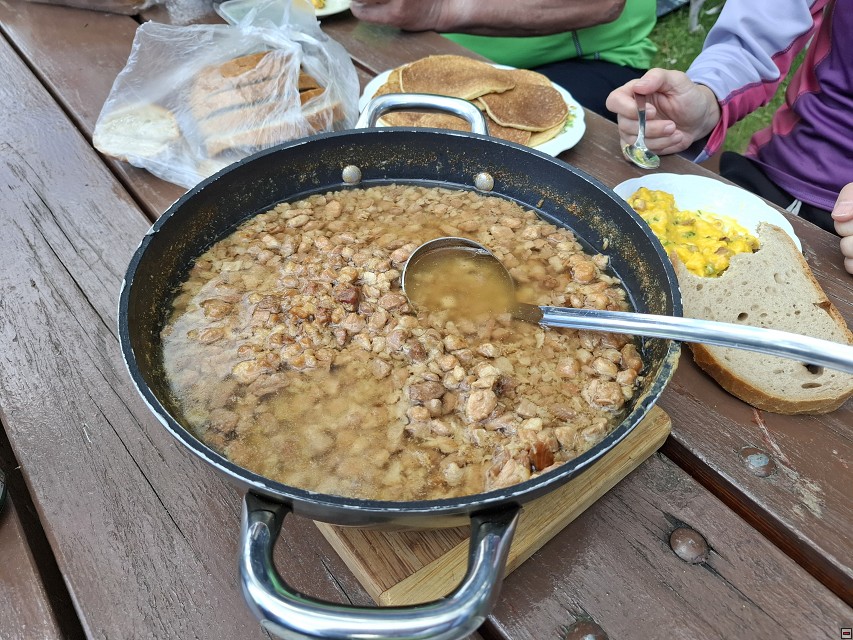 img00018.jpg
