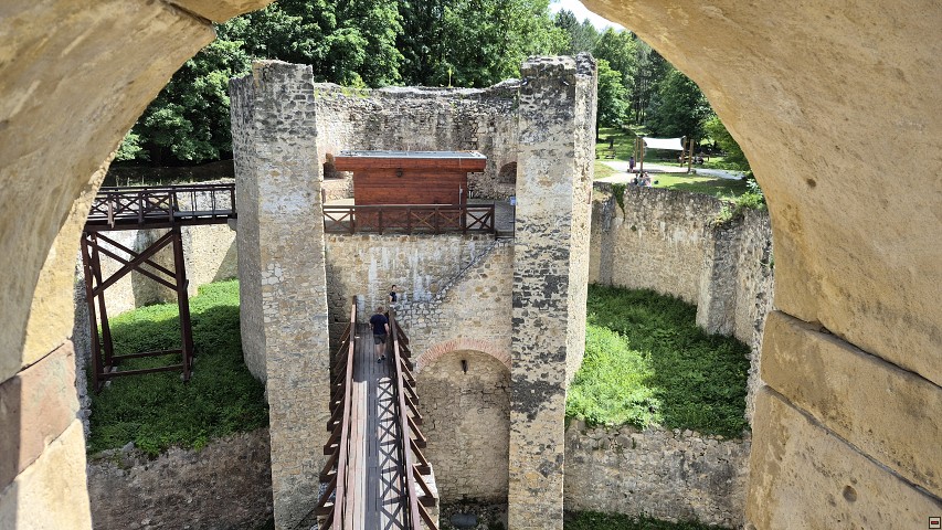 img00087.jpg