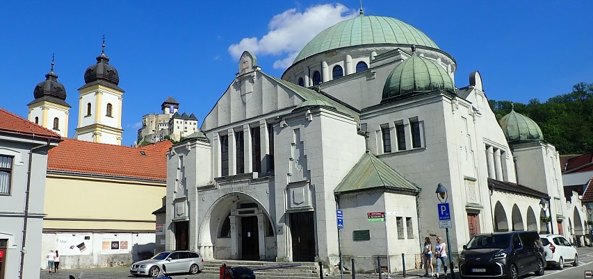 img00107.jpg