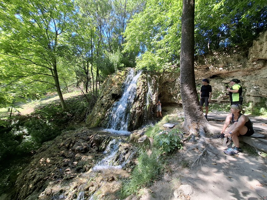 img00046.jpg