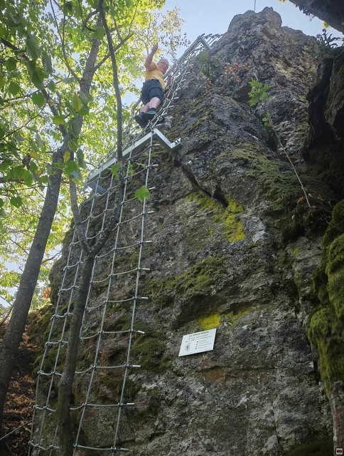 img00014.jpg